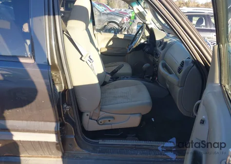 2005 Jeep Liberty Sport from USA, damaged, VIN 1J4GL48K35W529122